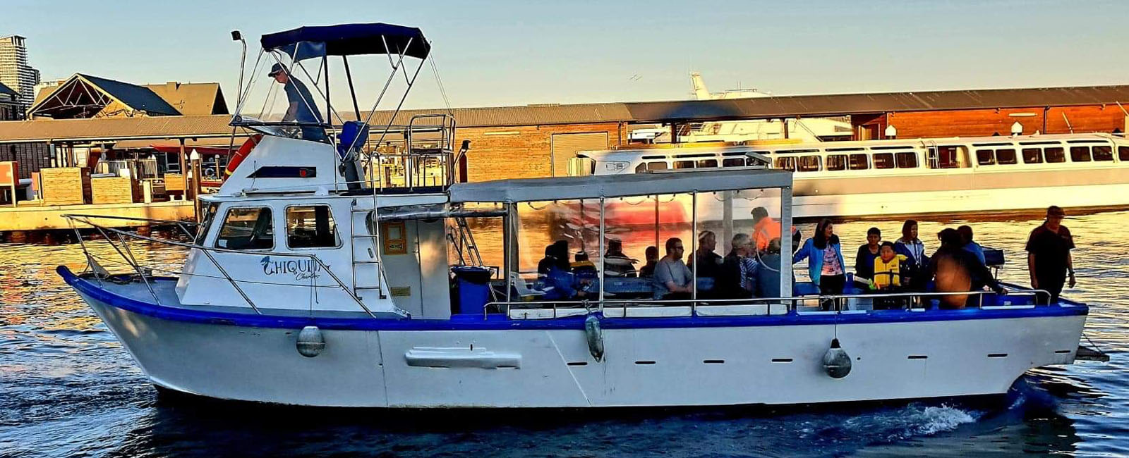 CHIQUITA-boat-charters-side-profile-photo