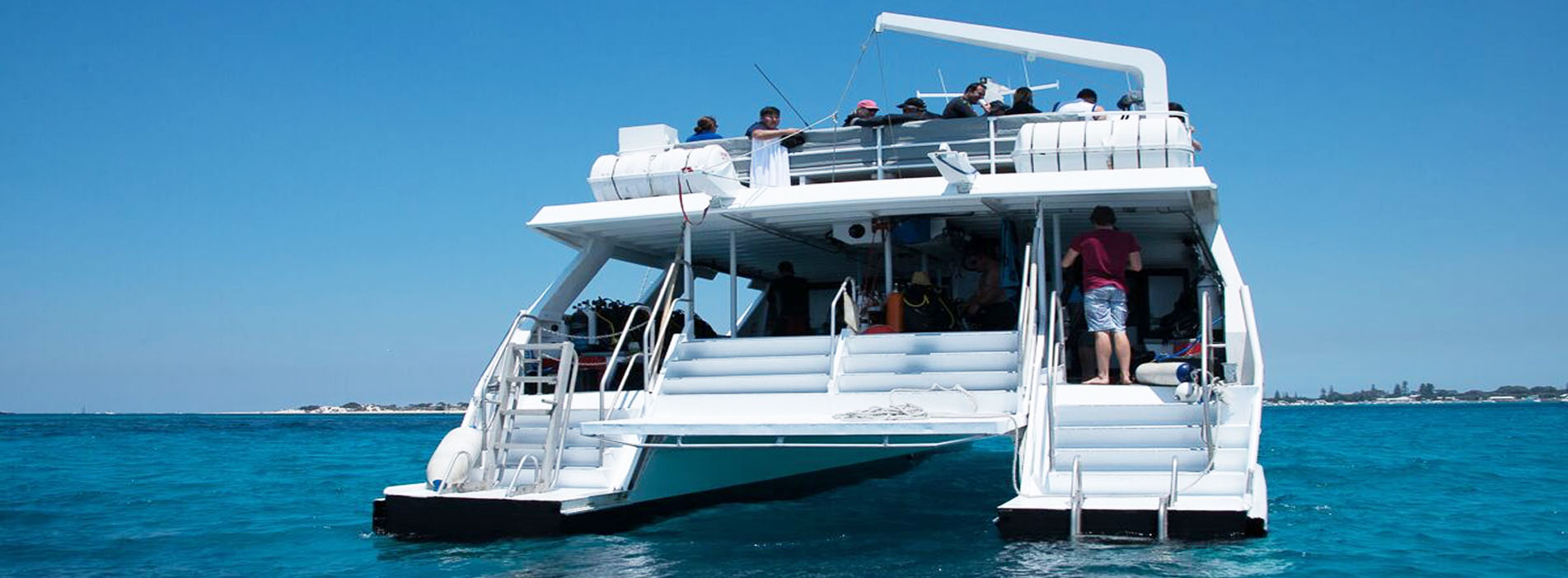 BLUE-DESTINY-rear-stern-photo-boat-charters-Perth-WA